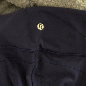 LULULEMON dark blue leggings